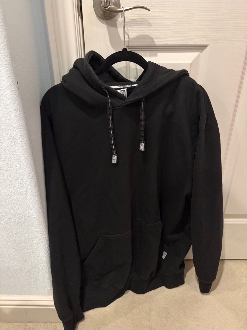 Black Men's Hoodie - Unbranded Classic Pullover Hoodie